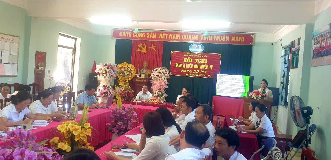 Có thể là hình ảnh về văn bản